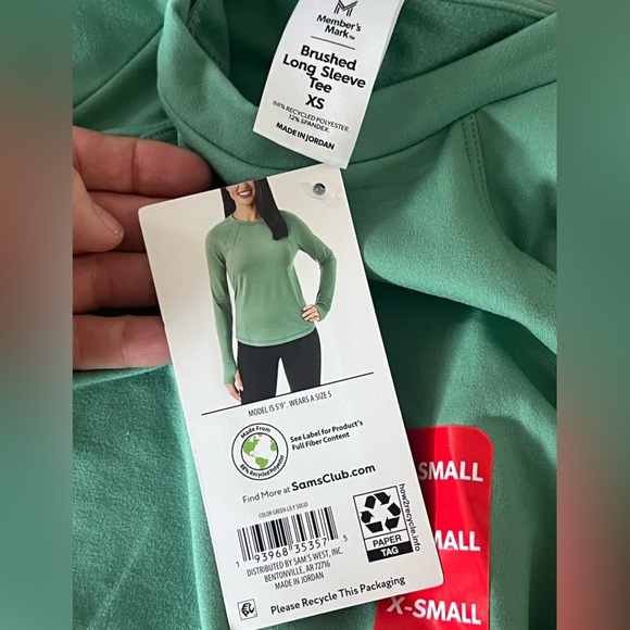 NWT Green Long Sleeve Athletic Top - Picture 1 of 5